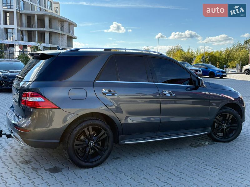 Внедорожник / Кроссовер Mercedes-Benz M-Class 2012 в Львове