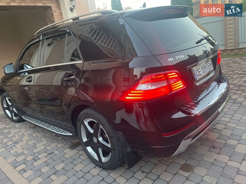 Внедорожник / Кроссовер Mercedes-Benz M-Class 2013 в Черновцах