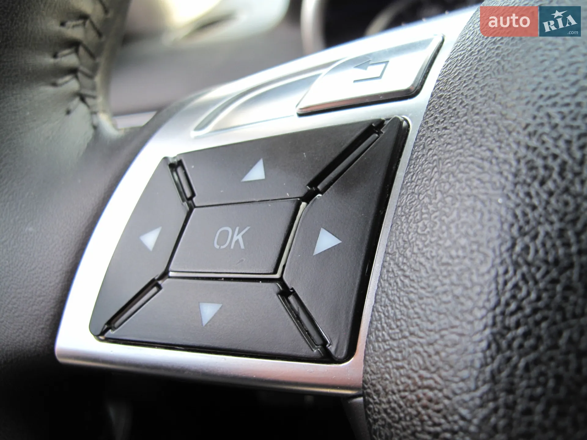 2011 Mercedes-Benz M-klasse - мініатюра 72