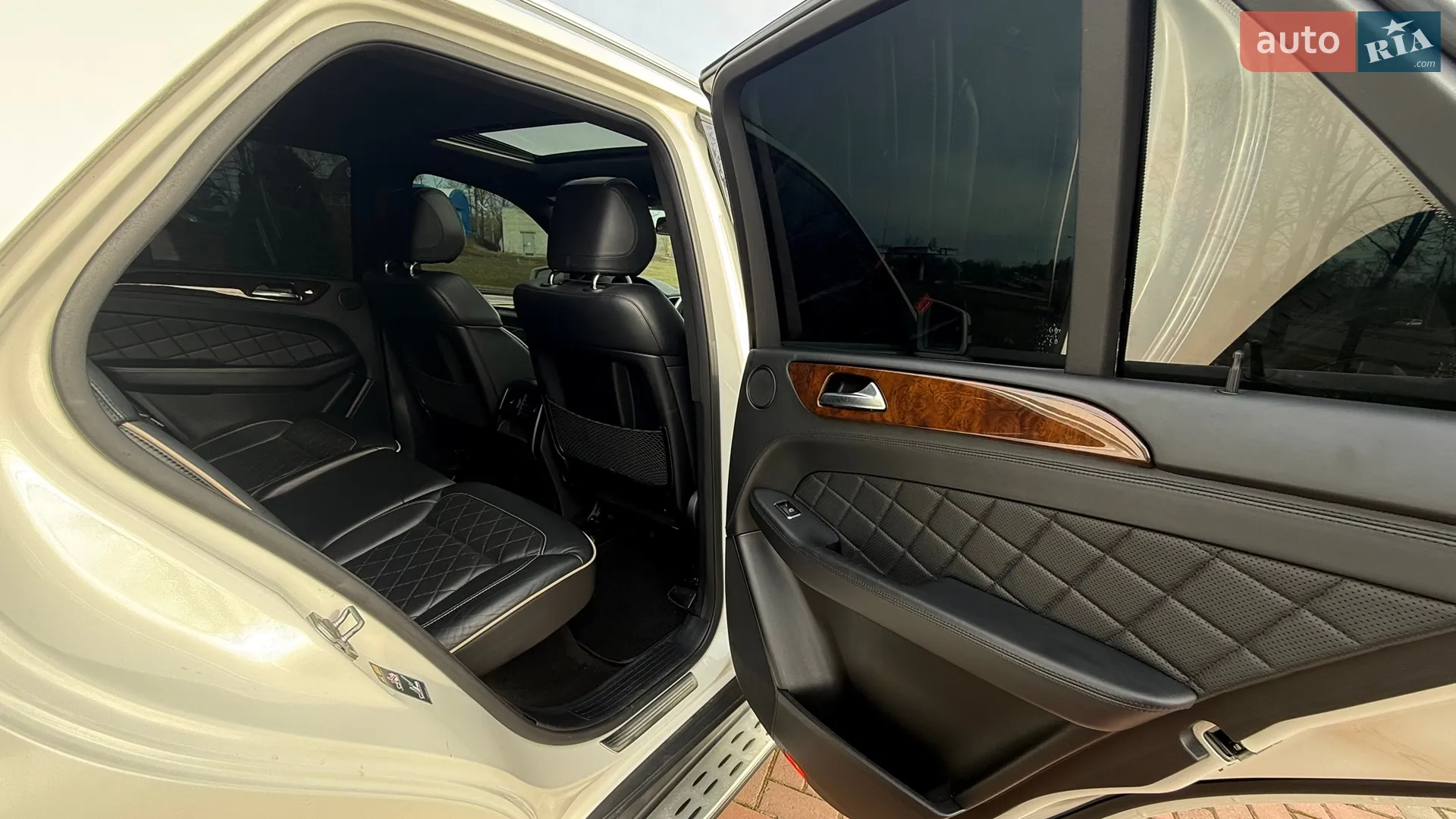 2012 Mercedes-Benz M-klasse - мініатюра 30