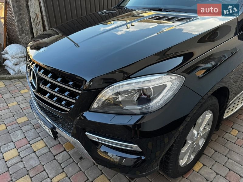 Внедорожник / Кроссовер Mercedes-Benz M-Class 2013 в Каменец-Подольском