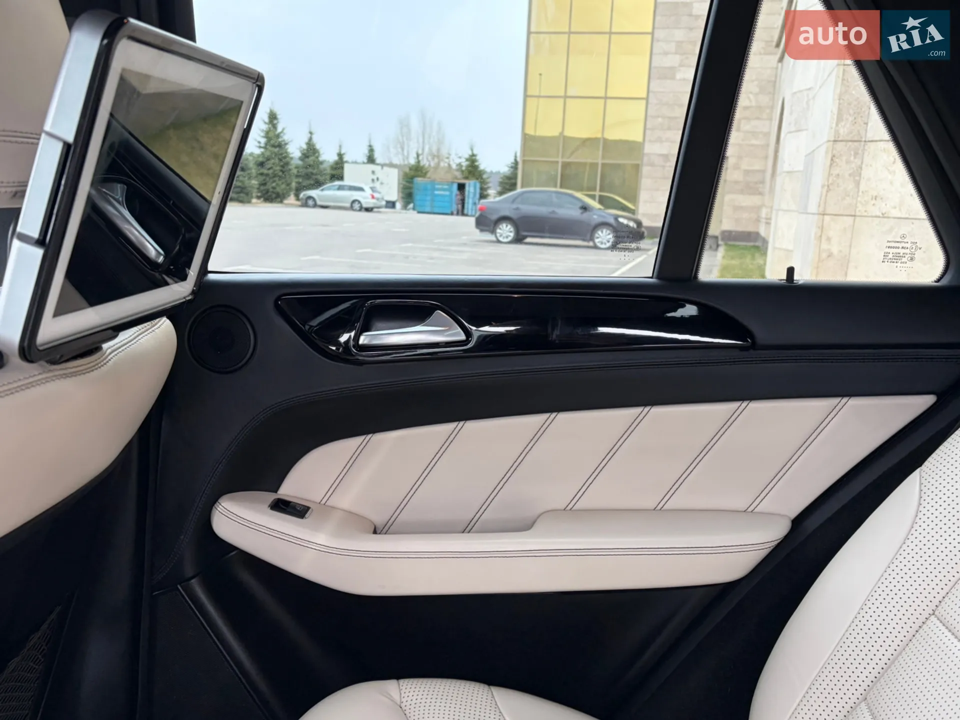 2012 Mercedes-Benz M-klasse - мініатюра 24