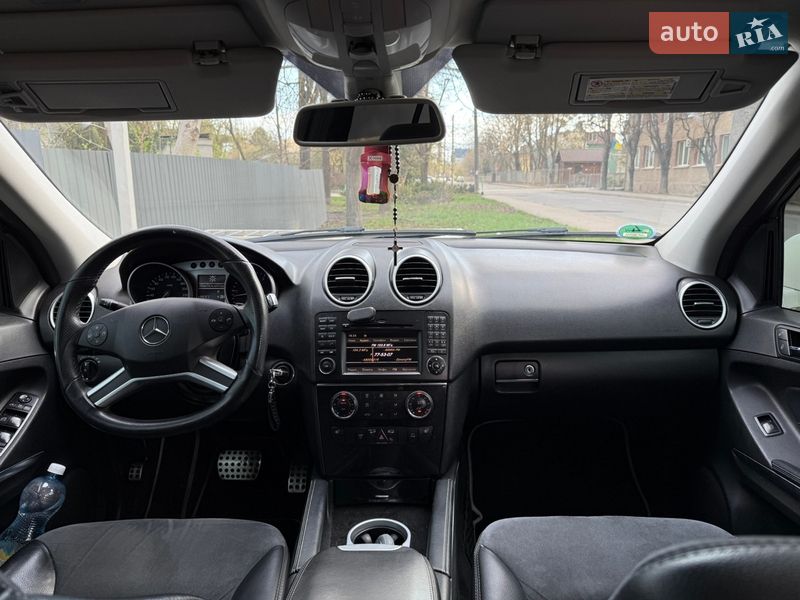 Внедорожник / Кроссовер Mercedes-Benz M-Class 2010 в Ивано-Франковске