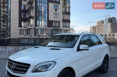 Позашляховик / Кросовер Mercedes-Benz M-Class 2012 в Києві