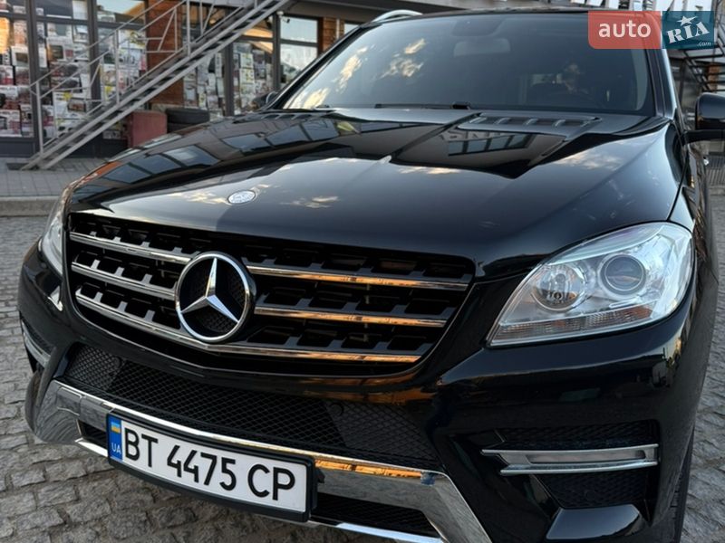 Mercedes-Benz M-Class 2012