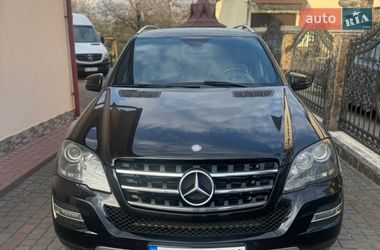Позашляховик / Кросовер Mercedes-Benz M-Class 2011 в Івано-Франківську