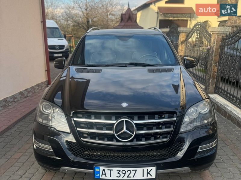 Mercedes-Benz M-Class 2011