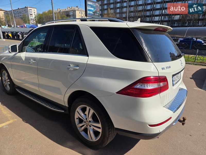 Внедорожник / Кроссовер Mercedes-Benz M-Class 2012 в Ирпене