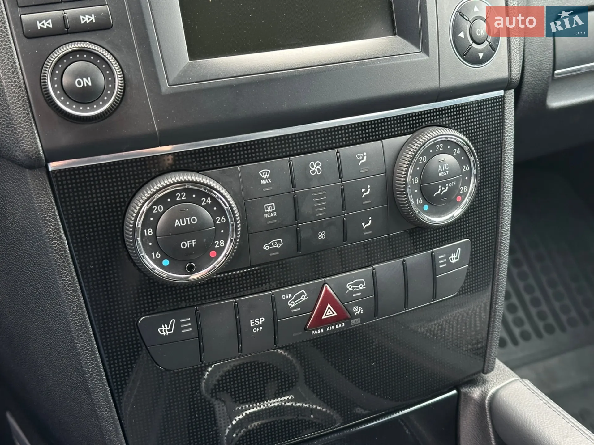 2010 Mercedes-Benz M-klasse - мініатюра 21