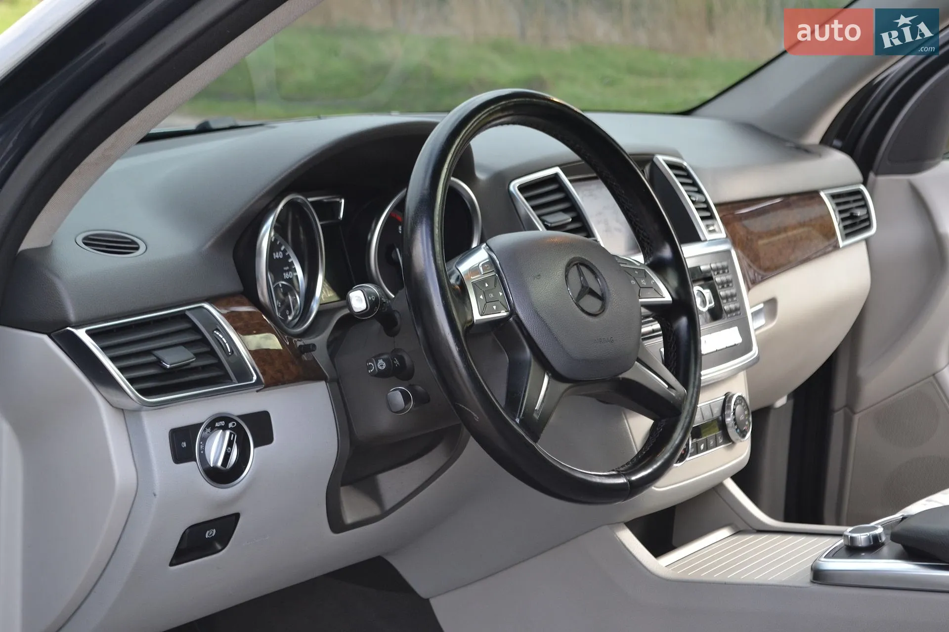 2011 Mercedes-Benz M-klasse - мініатюра 32