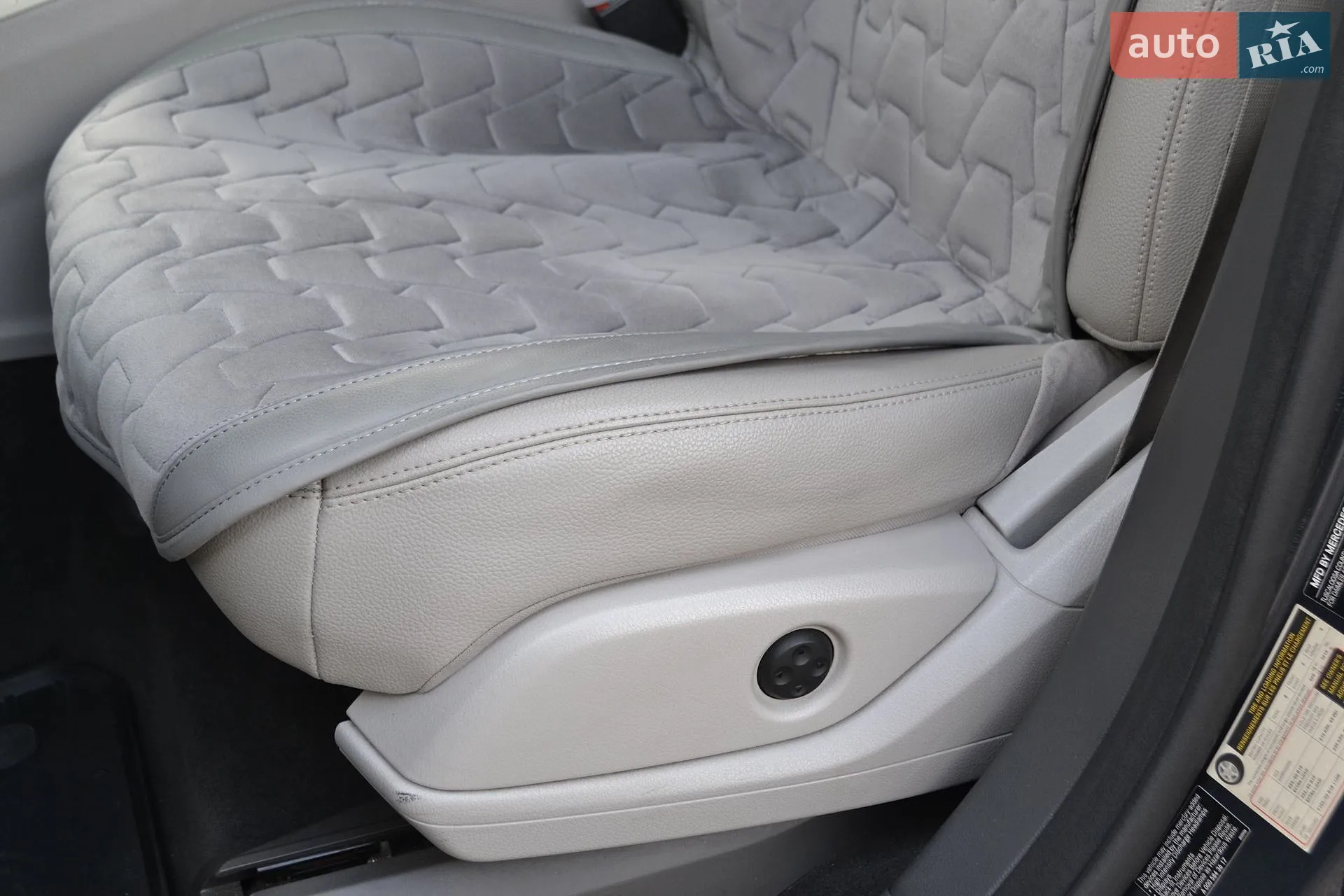 2011 Mercedes-Benz M-klasse - мініатюра 38