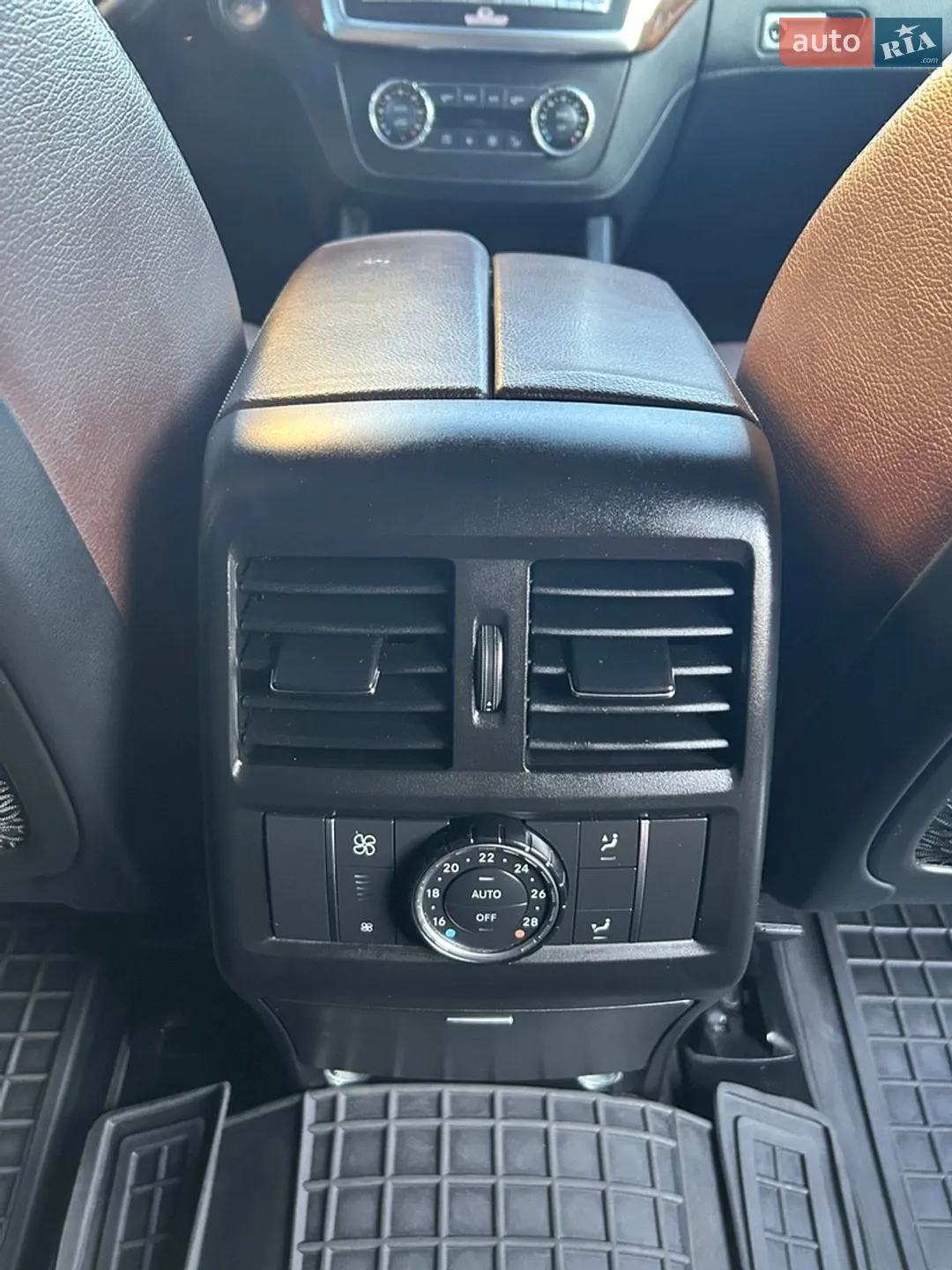 2011 Mercedes-Benz M-klasse - мініатюра 34
