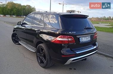 Позашляховик / Кросовер Mercedes-Benz M-Class 2015 в Львові