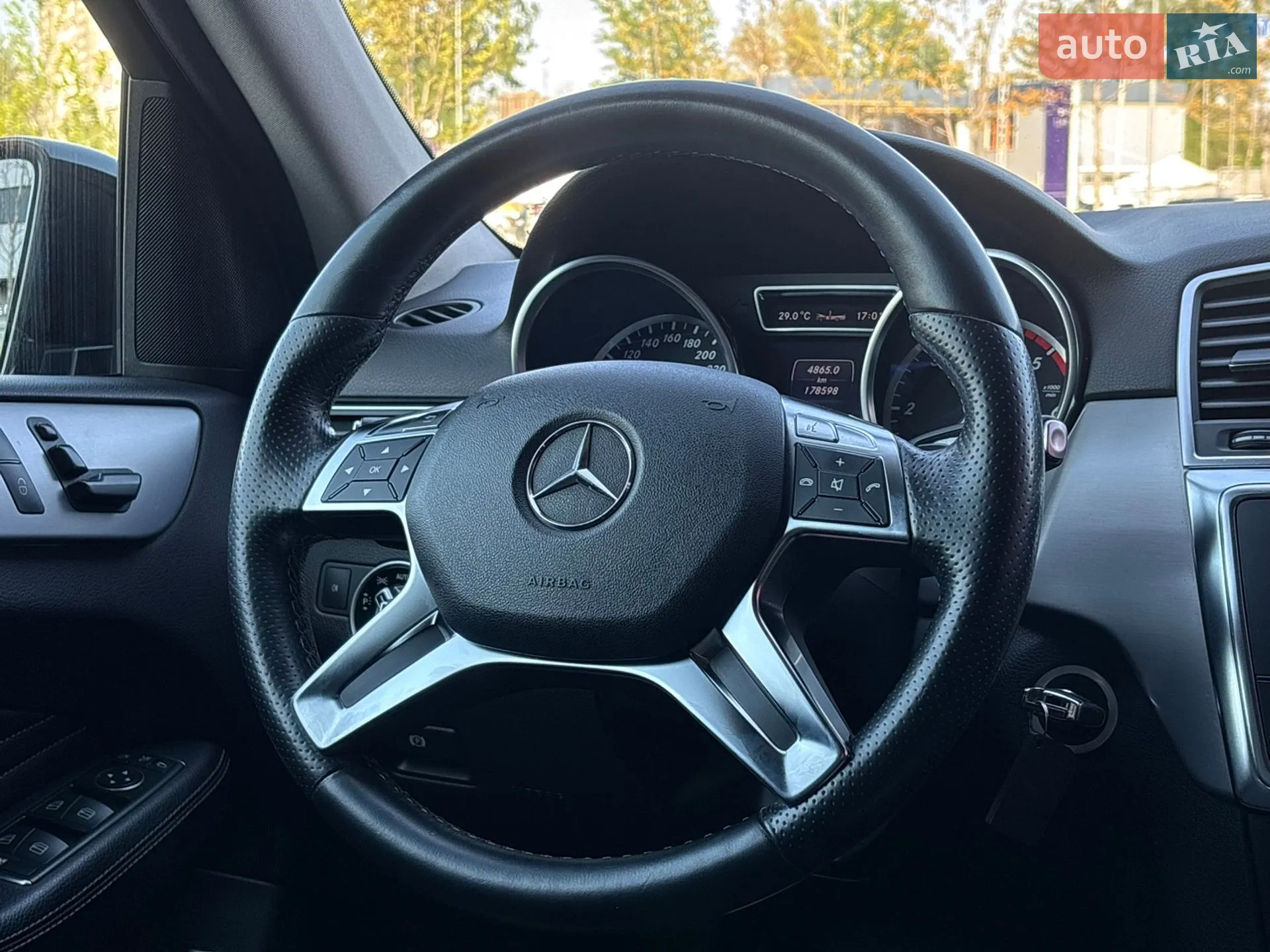 2013 Mercedes-Benz M-klasse - мініатюра 26