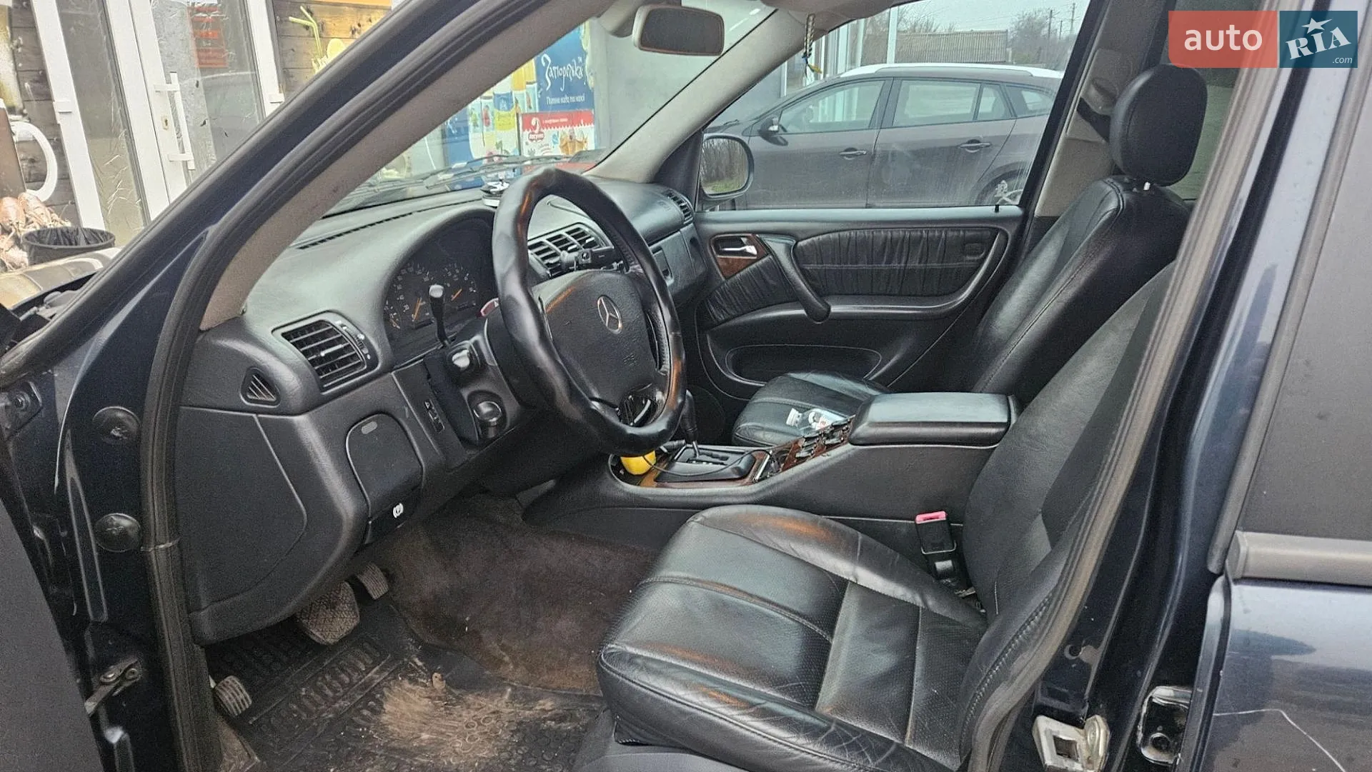 2018 Volkswagen Touareg - мініатюра 2