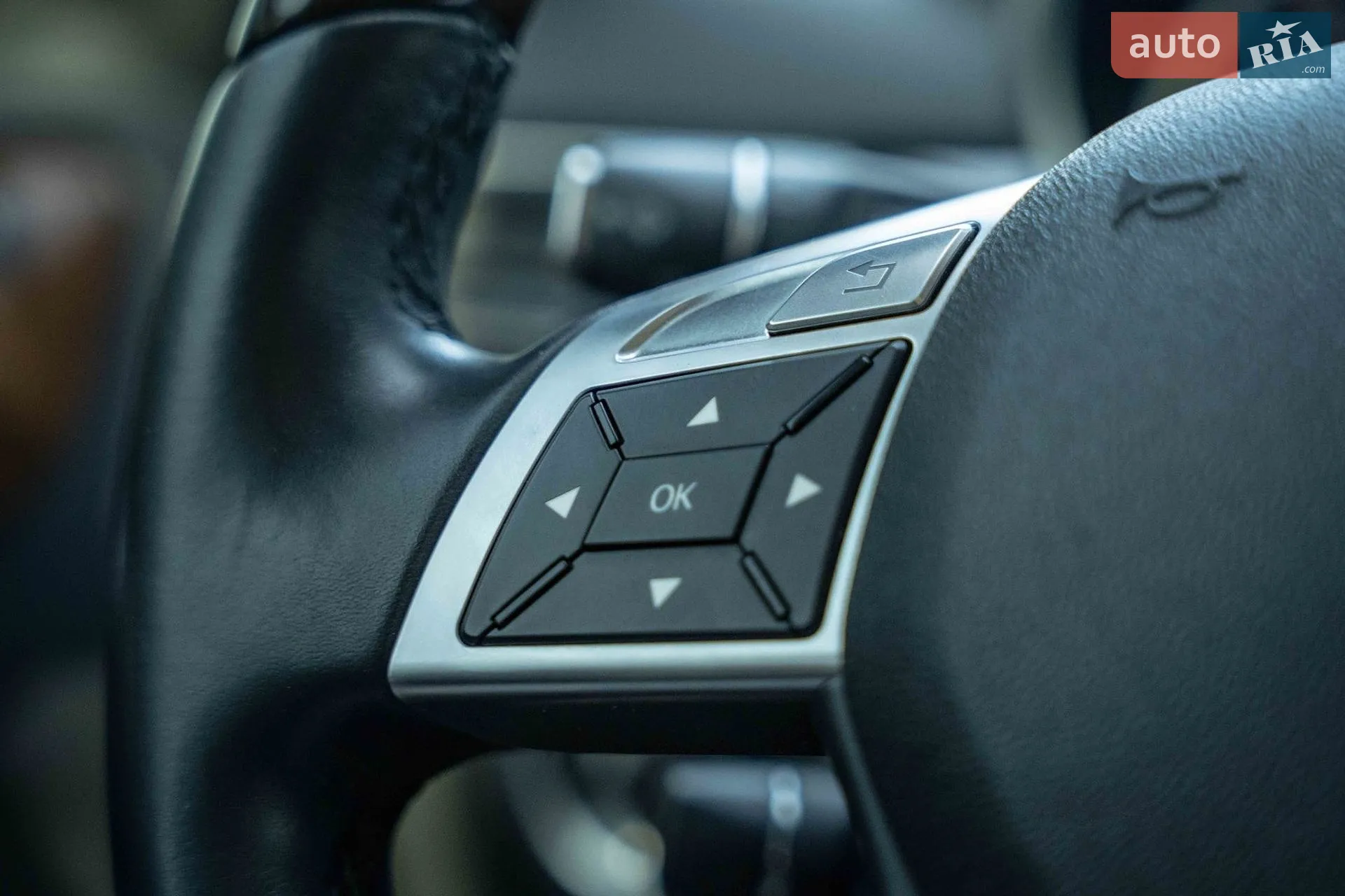 2012 Mercedes-Benz M-klasse - мініатюра 28