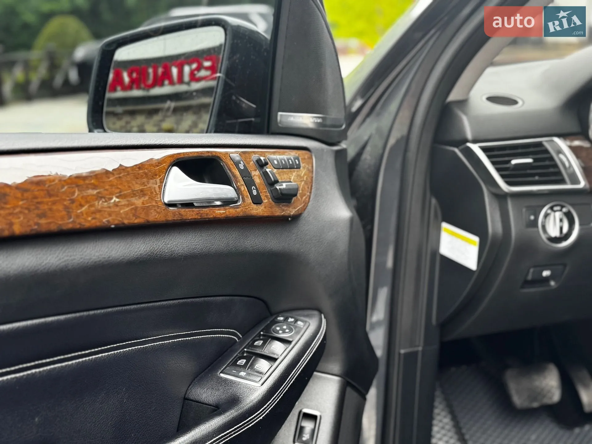2012 Mercedes-Benz M-klasse - мініатюра 26