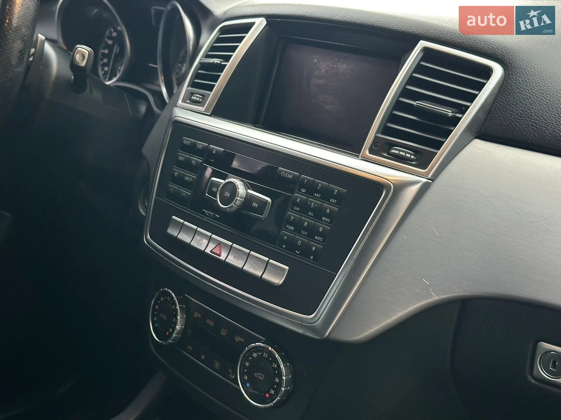 2011 Mercedes-Benz M-klasse - мініатюра 21