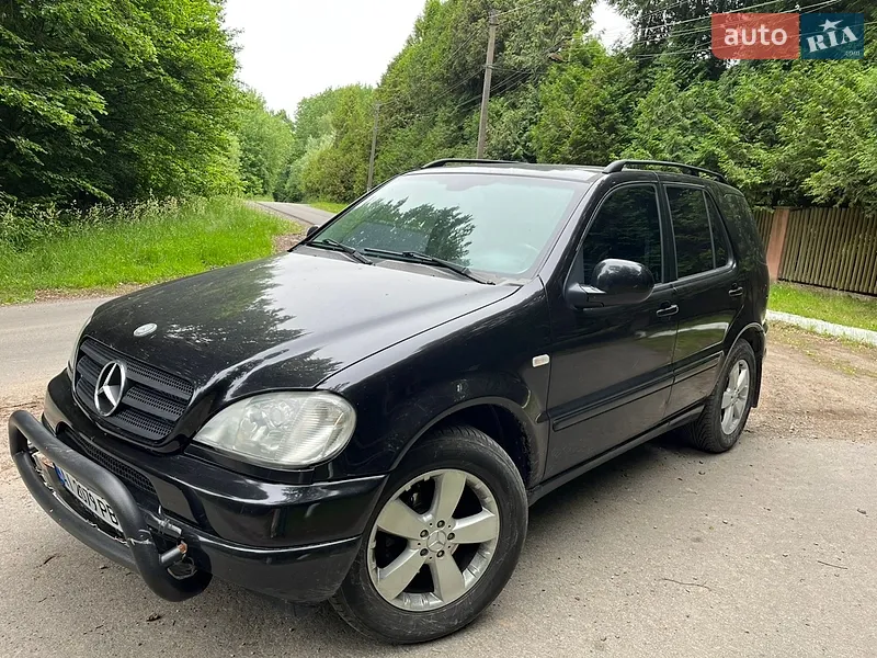 Mercedes-Benz M-Class 2000