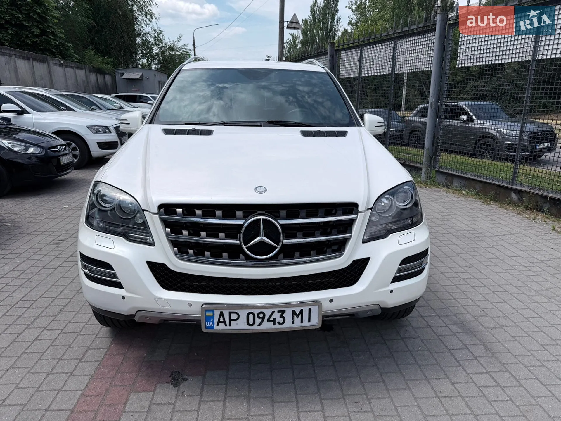 2011 Mercedes-Benz M-klasse - мініатюра 2