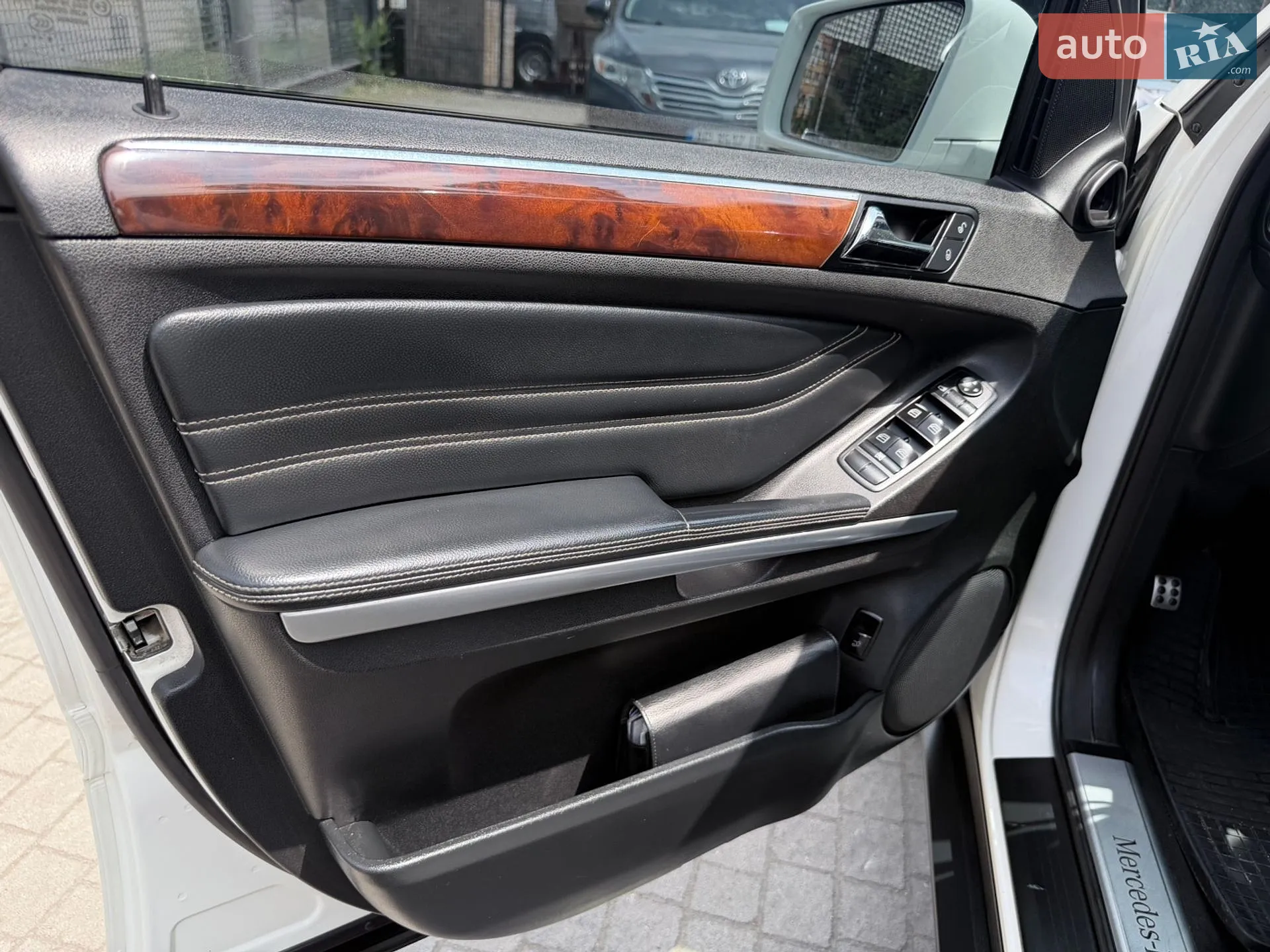 2011 Mercedes-Benz M-klasse - мініатюра 21
