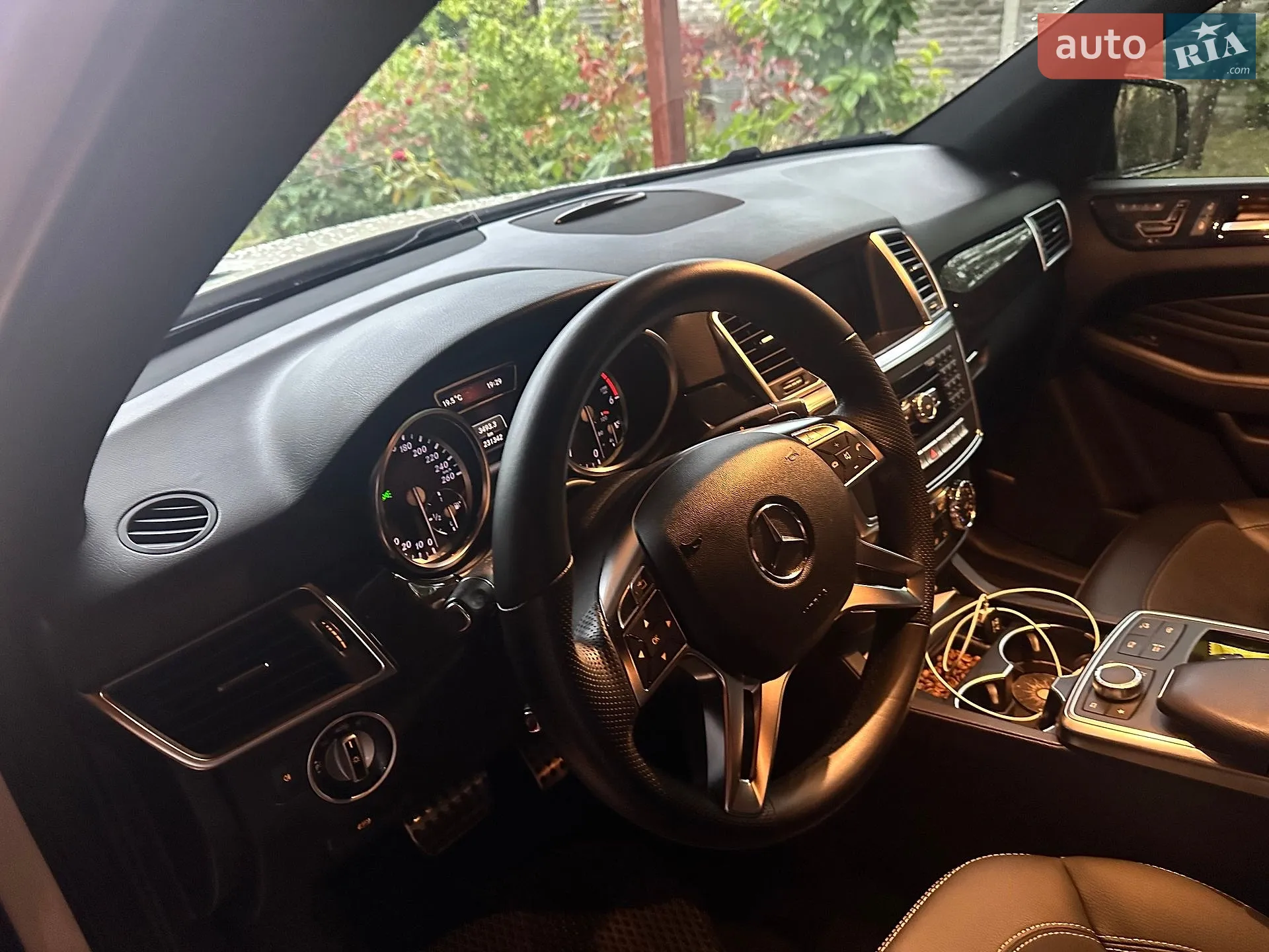 2012 Mercedes-Benz M-klasse - мініатюра 13