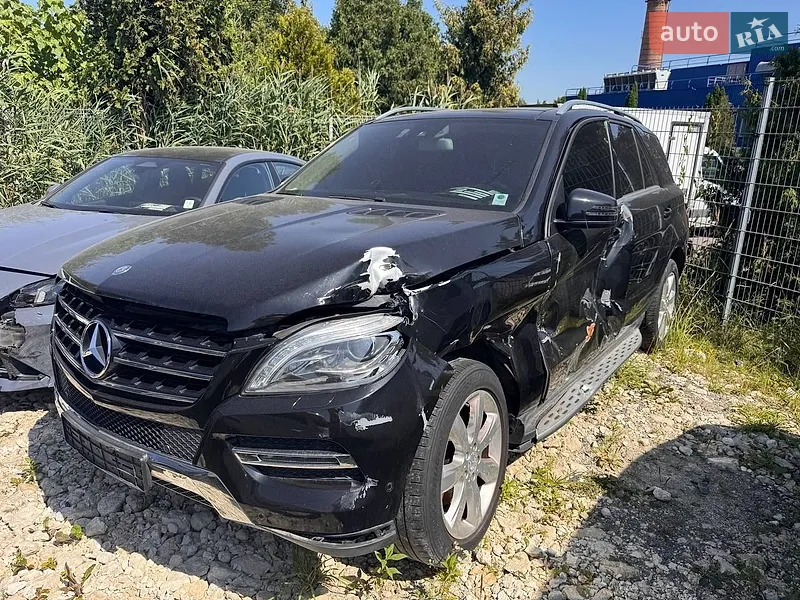 Mercedes-Benz M-Class 2015