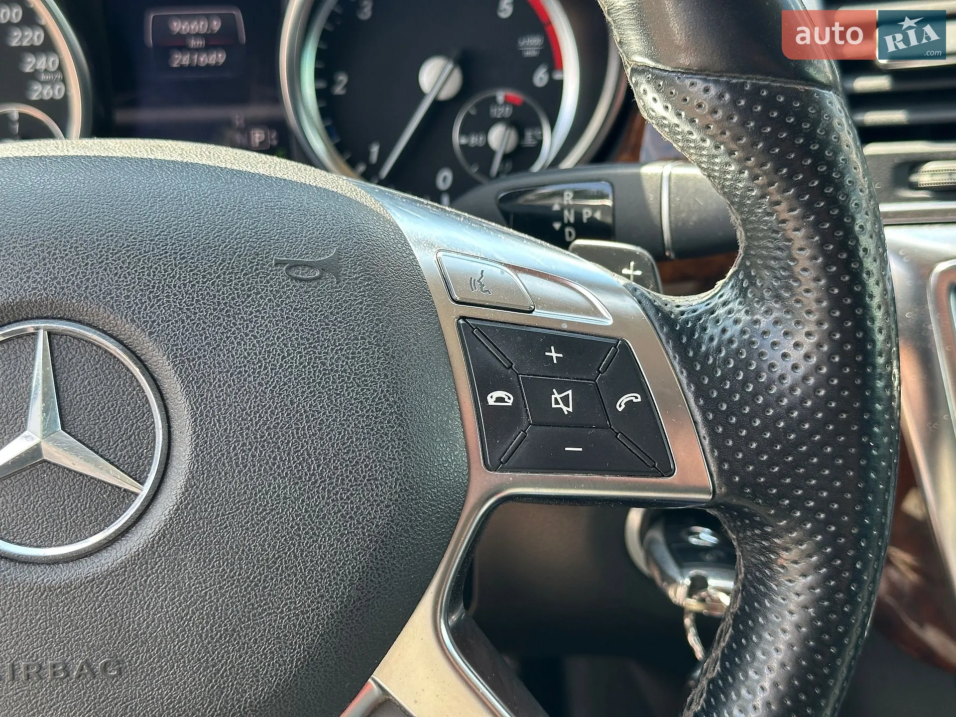 2012 Mercedes-Benz M-klasse - мініатюра 22