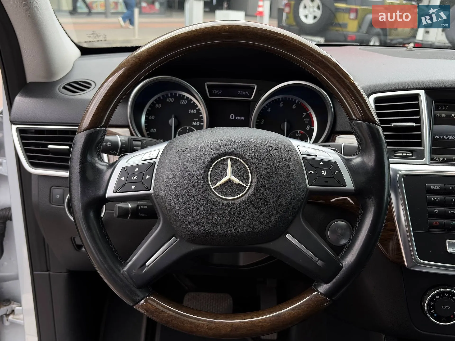 2011 Mercedes-Benz M-klasse - мініатюра 23