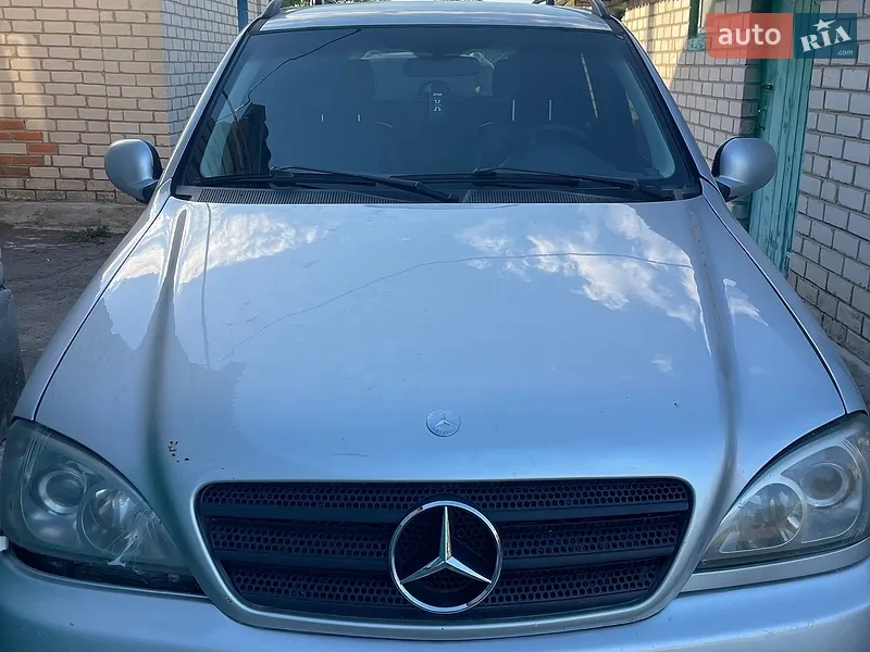 Mercedes-Benz M-Class 1998