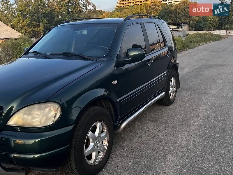 Mercedes-Benz M-Class