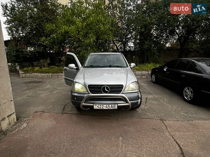 Mercedes-Benz M-Class