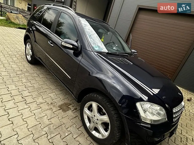 Mercedes-Benz M-Class 2009