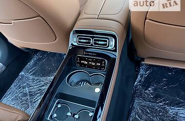 Седан Mercedes-Benz Maybach 2021 в 