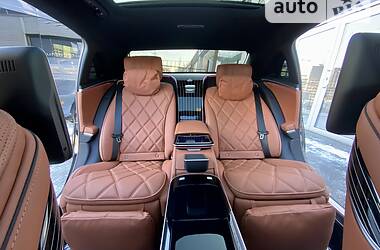 Седан Mercedes-Benz Maybach 2021 в 
