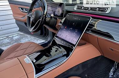 Седан Mercedes-Benz Maybach 2021 в 