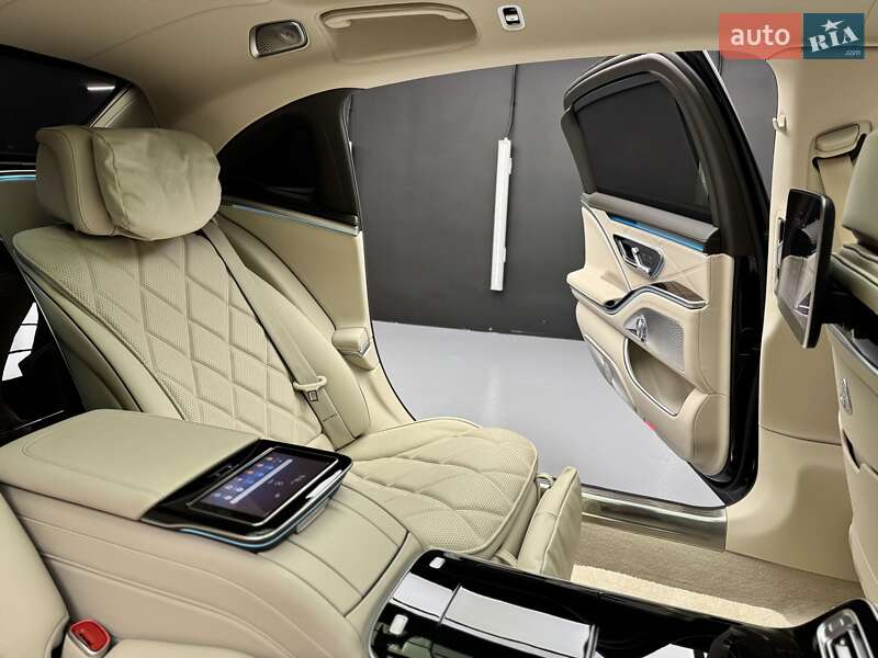 Седан Mercedes-Benz Maybach 2022 в Киеве