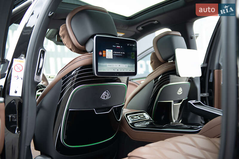 Седан Mercedes-Benz Maybach 2022 в Мукачево