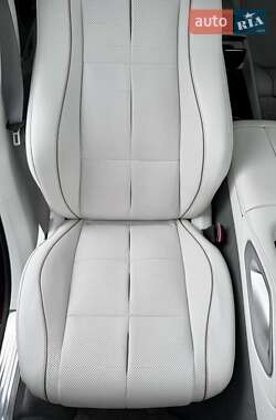Внедорожник / Кроссовер Mercedes-Benz Maybach 2021 в 