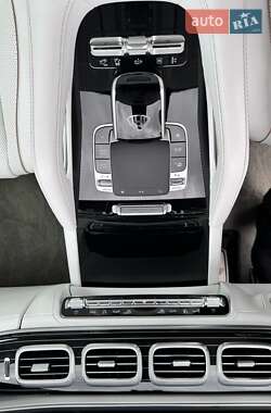 Внедорожник / Кроссовер Mercedes-Benz Maybach 2021 в 