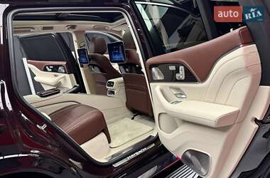 Внедорожник / Кроссовер Mercedes-Benz Maybach 2024 в 