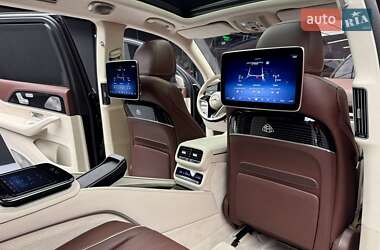 Внедорожник / Кроссовер Mercedes-Benz Maybach 2024 в 