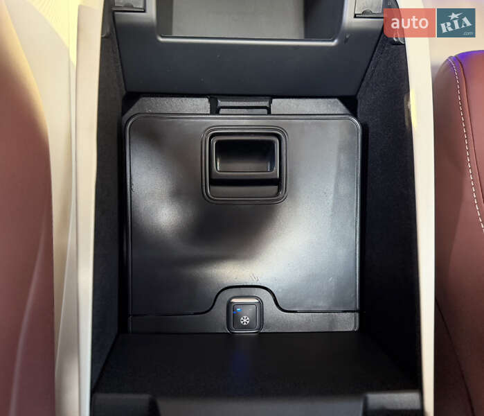 Внедорожник / Кроссовер Mercedes-Benz Maybach 2020 в Киеве