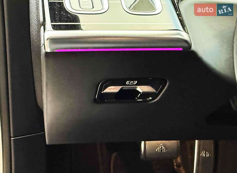 Седан Mercedes-Benz Maybach 2021 в Львові