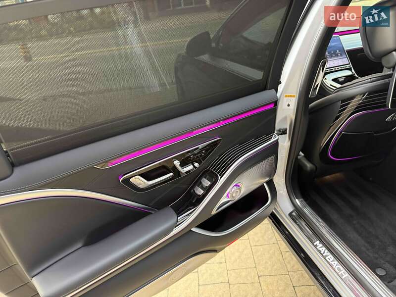 Седан Mercedes-Benz Maybach 2021 в Львові
