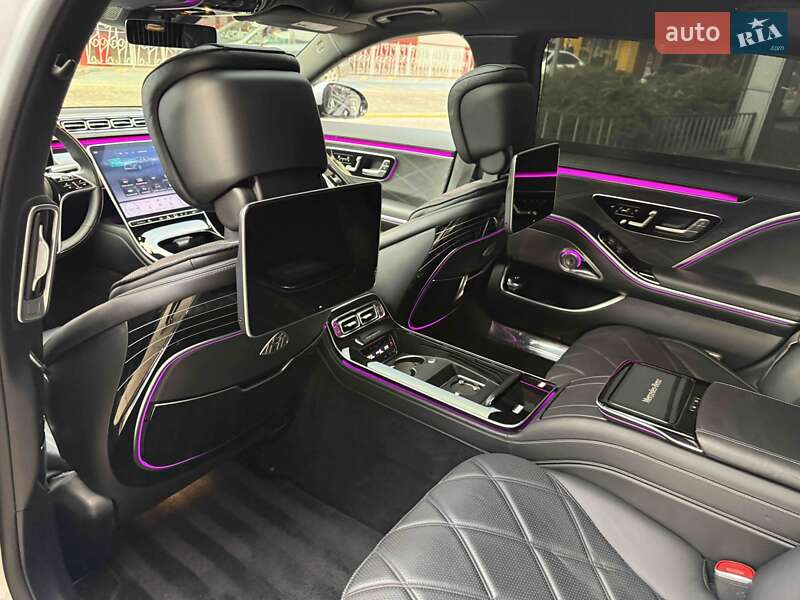 Седан Mercedes-Benz Maybach 2021 в Львові