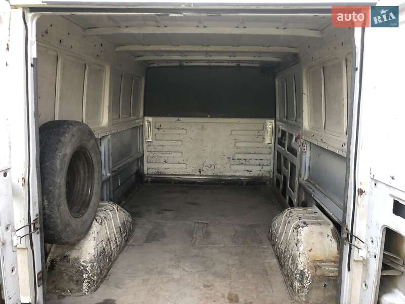 Микроавтобус Mercedes-Benz MB-Class 1993 в Черновцах