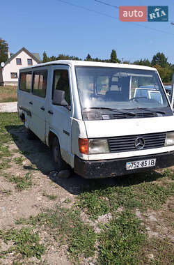 Микроавтобус Mercedes-Benz MB-Class 1990 в Косове