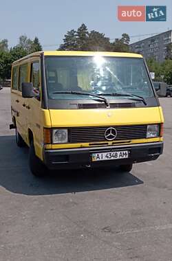 Минивэн Mercedes-Benz MB-Class 1989 в 