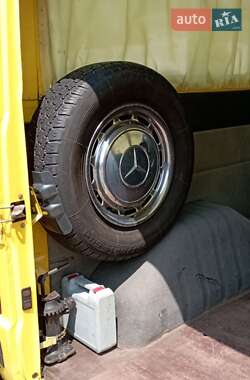 Минивэн Mercedes-Benz MB-Class 1989 в 